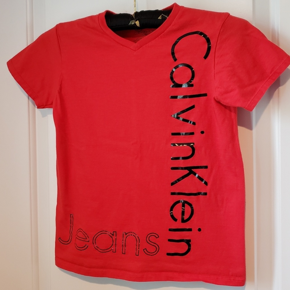 Calvin Klein - Red V-Neck Boys Size 8